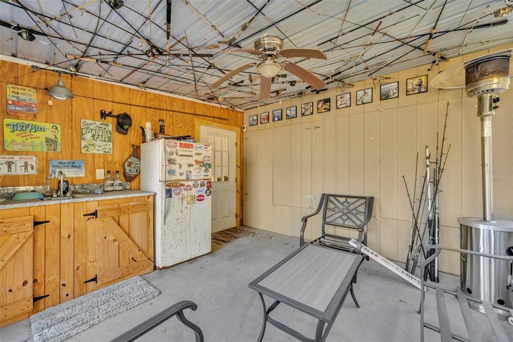 Active With Contract: $255,000 (2 beds, 2 baths, 600 Square Feet)