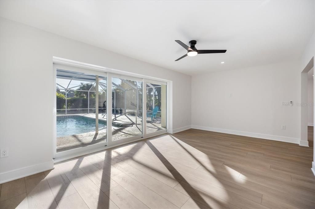 В аренду: $4,000 (3 спален, 2 ванн, 2186 Квадратных фут)