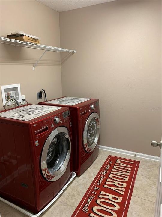 В аренду: $3,900 (5 спален, 3 ванн, 3021 Квадратных фут)