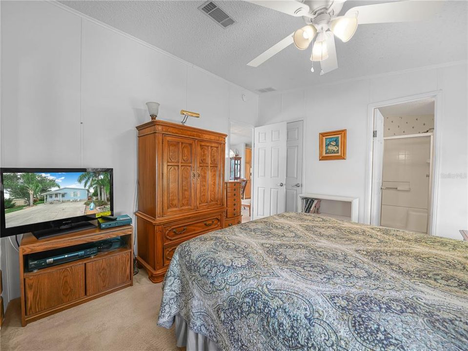 待售: $159,900 (2 贝兹, 2 浴室, 1128 平方英尺)