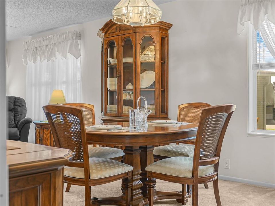 待售: $159,900 (2 贝兹, 2 浴室, 1128 平方英尺)