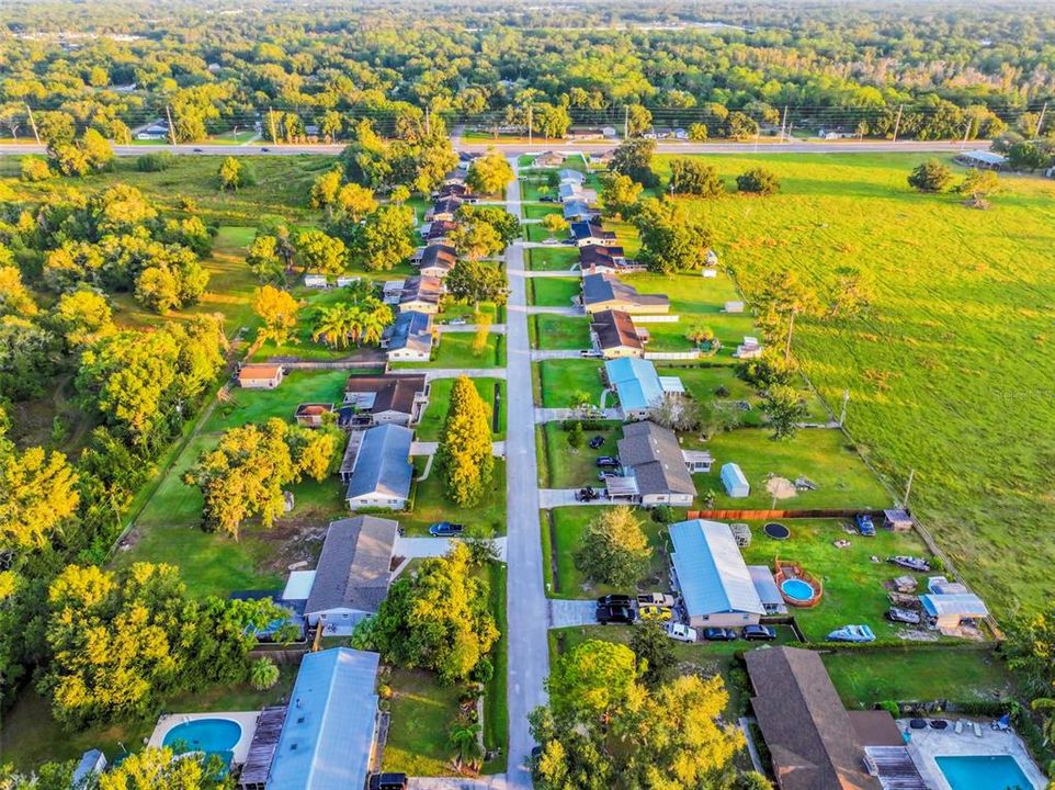 For Sale: $324,900 (4 beds, 2 baths, 1676 Square Feet)