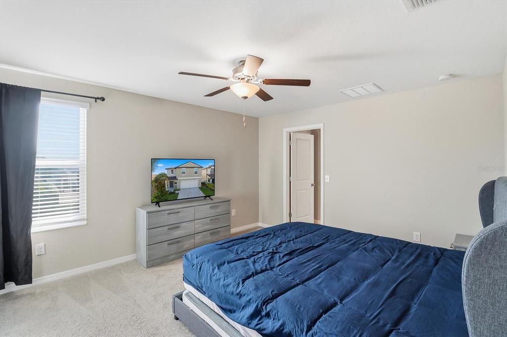 На продажу: $320,900 (4 спален, 2 ванн, 1881 Квадратных фут)