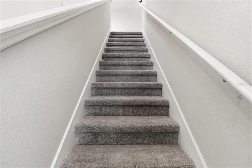 На продажу: $320,900 (4 спален, 2 ванн, 1881 Квадратных фут)