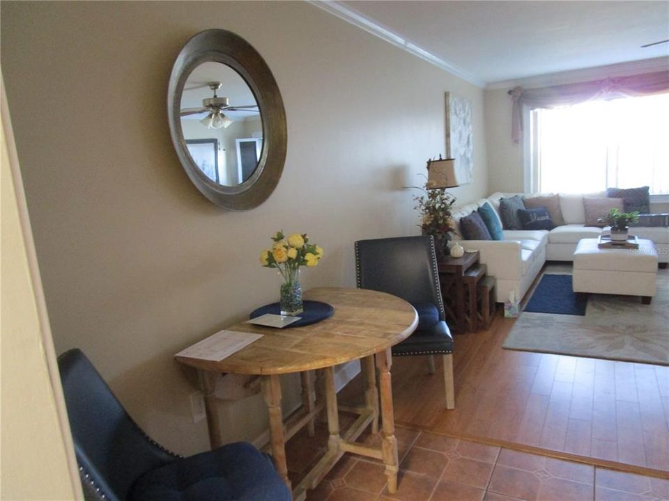 For Sale: $143,000 (2 beds, 2 baths, 870 Square Feet)