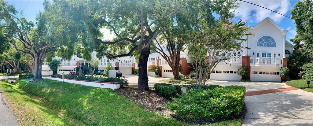 Activo con contrato: $715,000 (3 camas, 3 baños, 2354 Pies cuadrados)