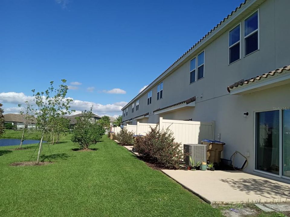 For Sale: $260,000 (3 beds, 2 baths, 1365 Square Feet)