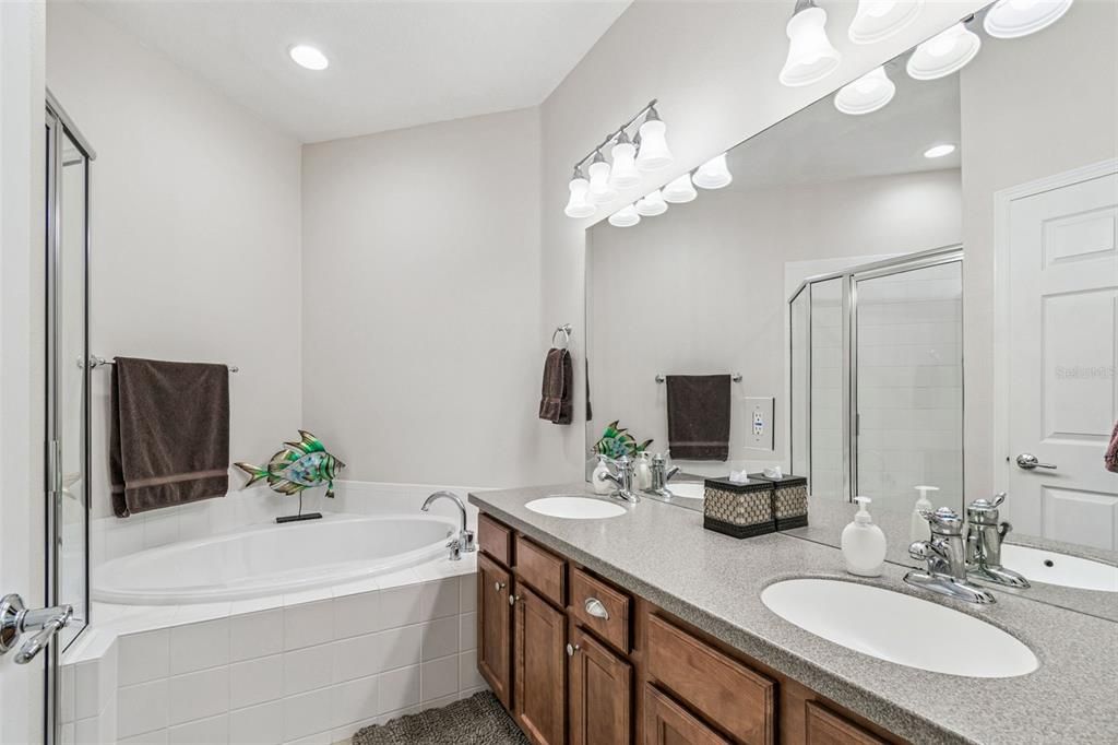 For Sale: $429,900 (3 beds, 2 baths, 1863 Square Feet)