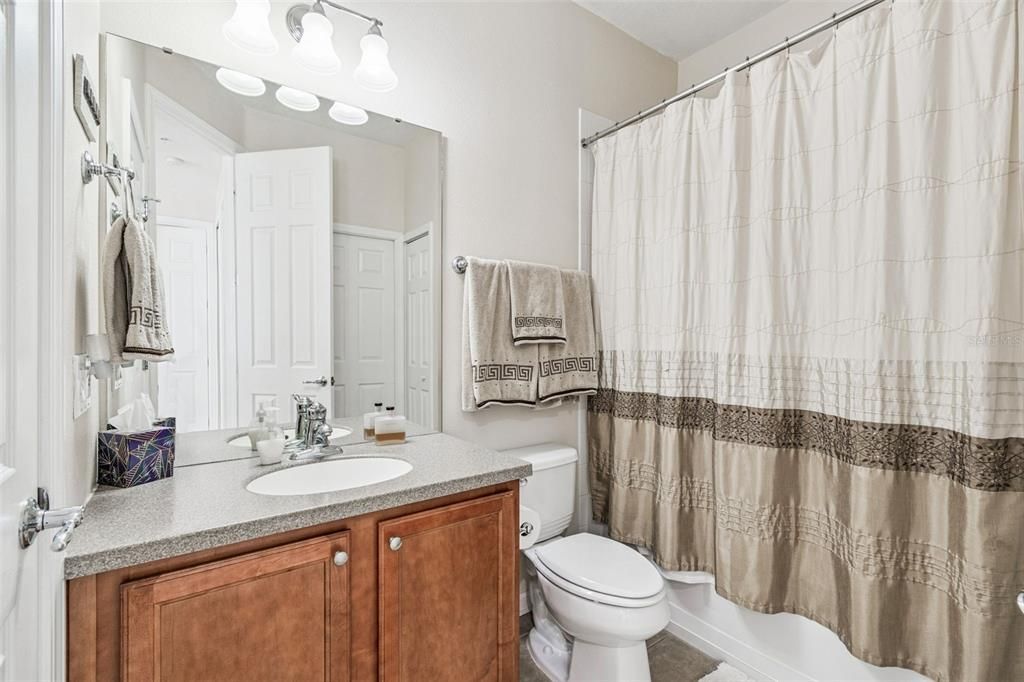 For Sale: $429,900 (3 beds, 2 baths, 1863 Square Feet)