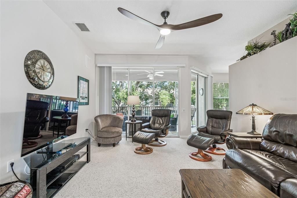 For Sale: $429,900 (3 beds, 2 baths, 1863 Square Feet)