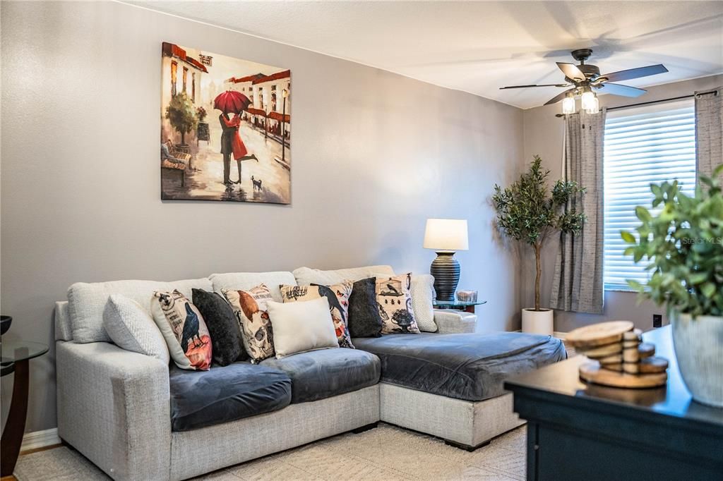 Под контрактом: $217,500 (2 спален, 2 ванн, 1360 Квадратных фут)