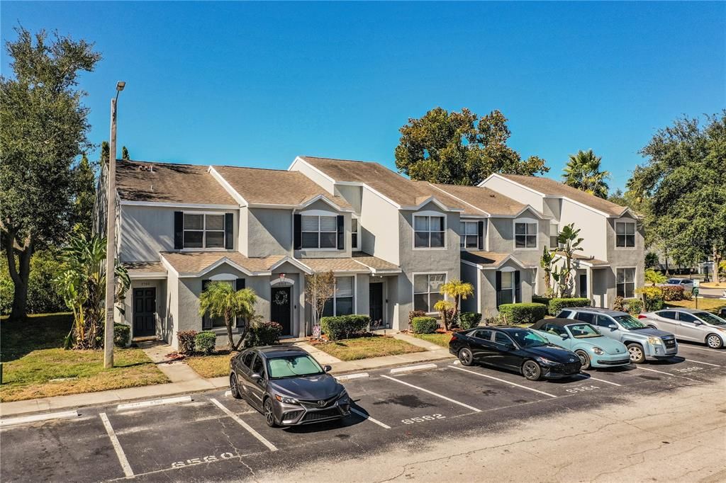 Под контрактом: $217,500 (2 спален, 2 ванн, 1360 Квадратных фут)