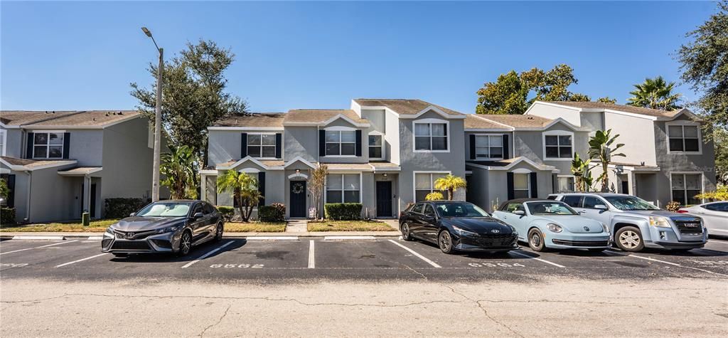 Под контрактом: $217,500 (2 спален, 2 ванн, 1360 Квадратных фут)