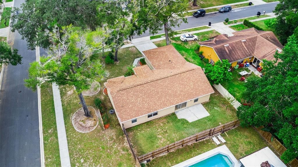 Activo con contrato: $334,900 (3 camas, 2 baños, 1614 Pies cuadrados)