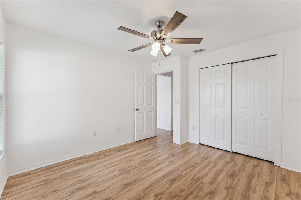 Activo con contrato: $334,900 (3 camas, 2 baños, 1614 Pies cuadrados)