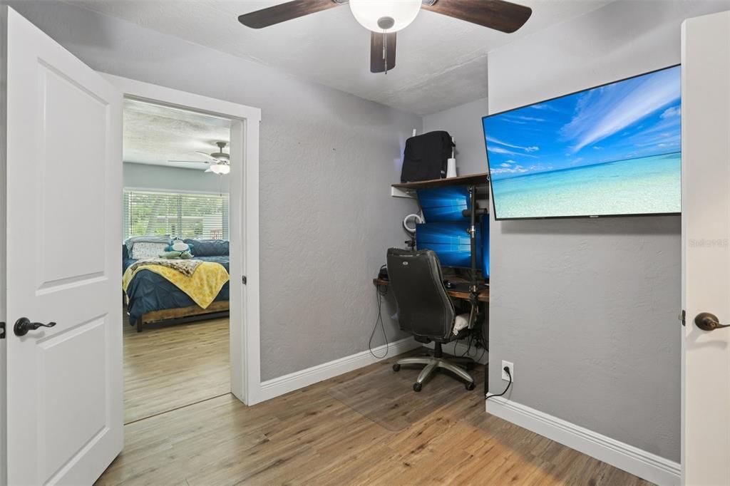 For Sale: $375,000 (3 beds, 2 baths, 1533 Square Feet)