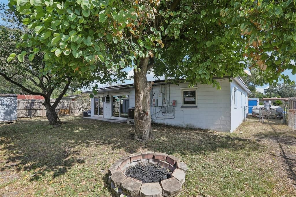 For Sale: $375,000 (3 beds, 2 baths, 1533 Square Feet)