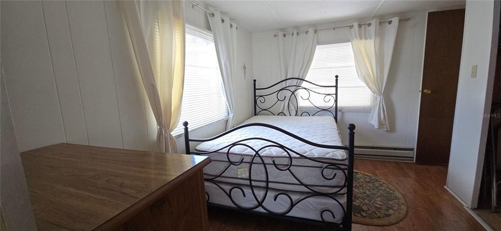 На продажу: $74,900 (2 спален, 1 ванн, 795.5 Квадратных фут)