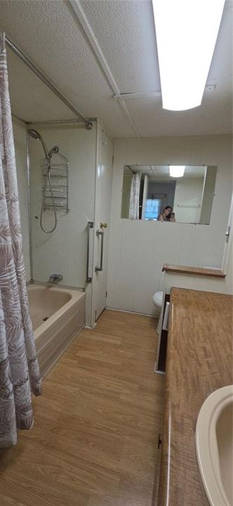 На продажу: $74,900 (2 спален, 1 ванн, 795.5 Квадратных фут)