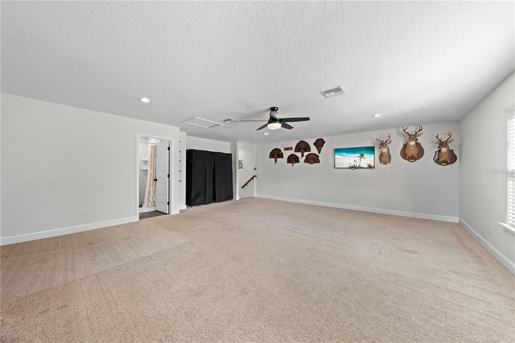 For Sale: $499,900 (4 beds, 3 baths, 2343 Square Feet)