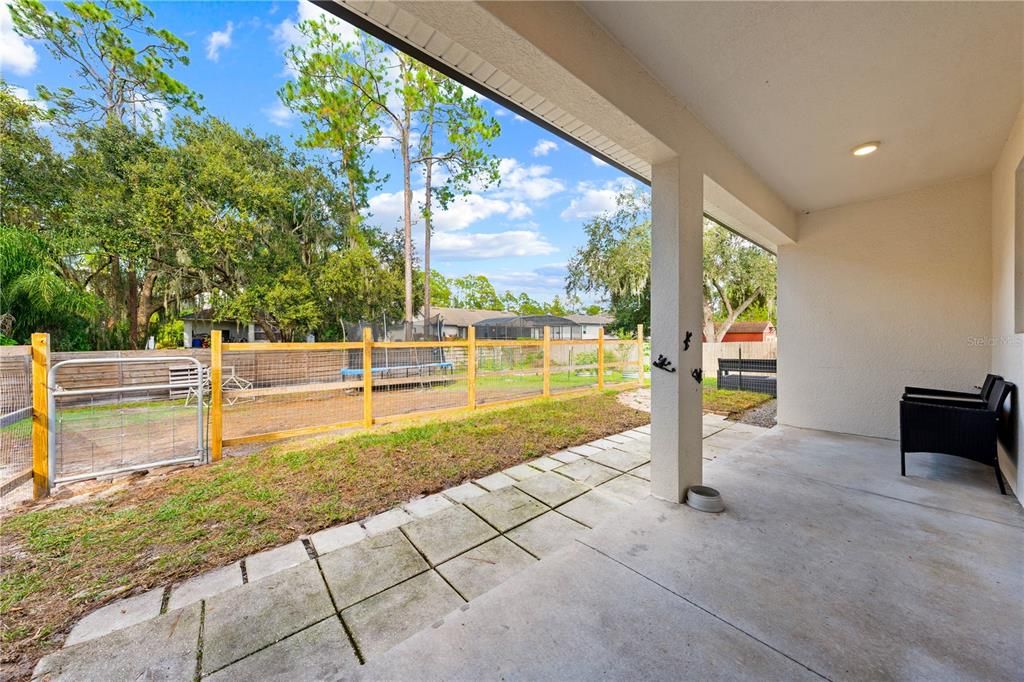 For Sale: $499,900 (4 beds, 3 baths, 2343 Square Feet)