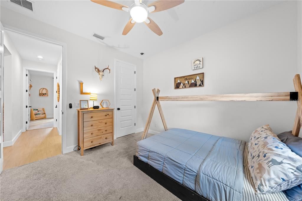 For Sale: $499,900 (4 beds, 3 baths, 2343 Square Feet)