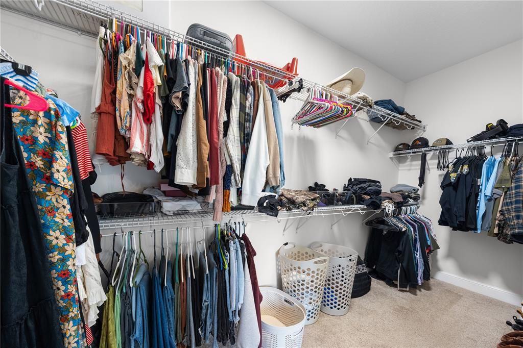 For Sale: $499,900 (4 beds, 3 baths, 2343 Square Feet)