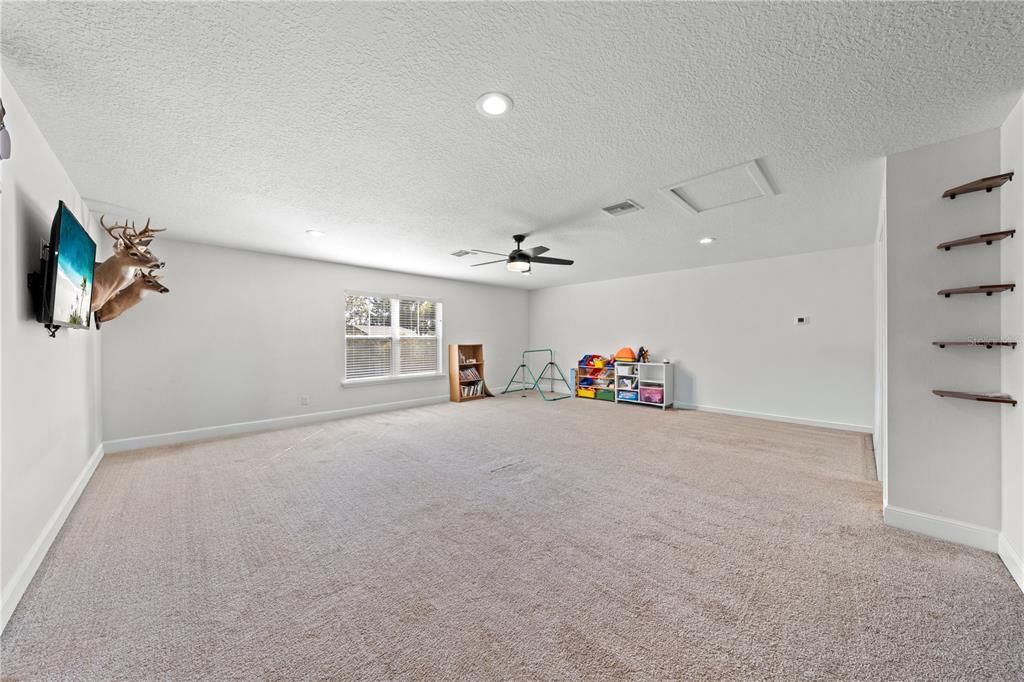 For Sale: $499,900 (4 beds, 3 baths, 2343 Square Feet)