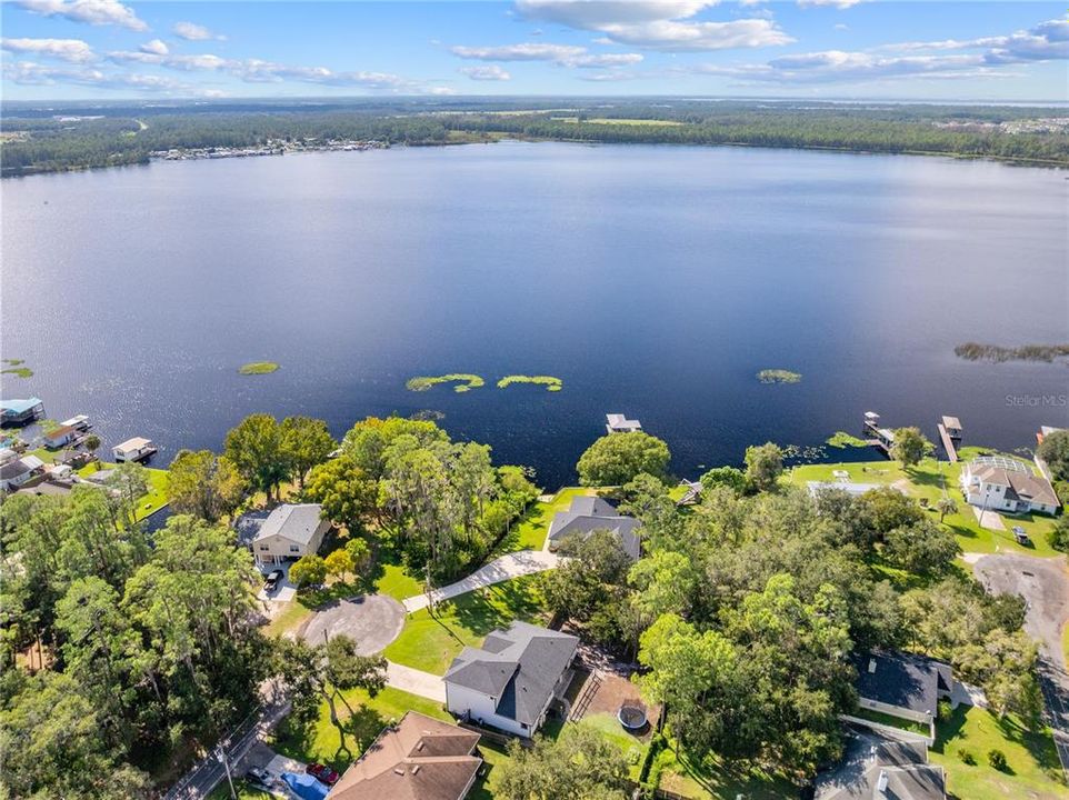 For Sale: $499,900 (4 beds, 3 baths, 2343 Square Feet)