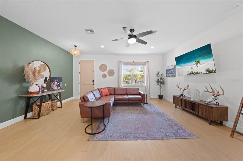 For Sale: $499,900 (4 beds, 3 baths, 2343 Square Feet)