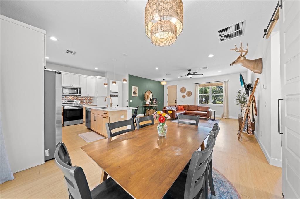 For Sale: $499,900 (4 beds, 3 baths, 2343 Square Feet)