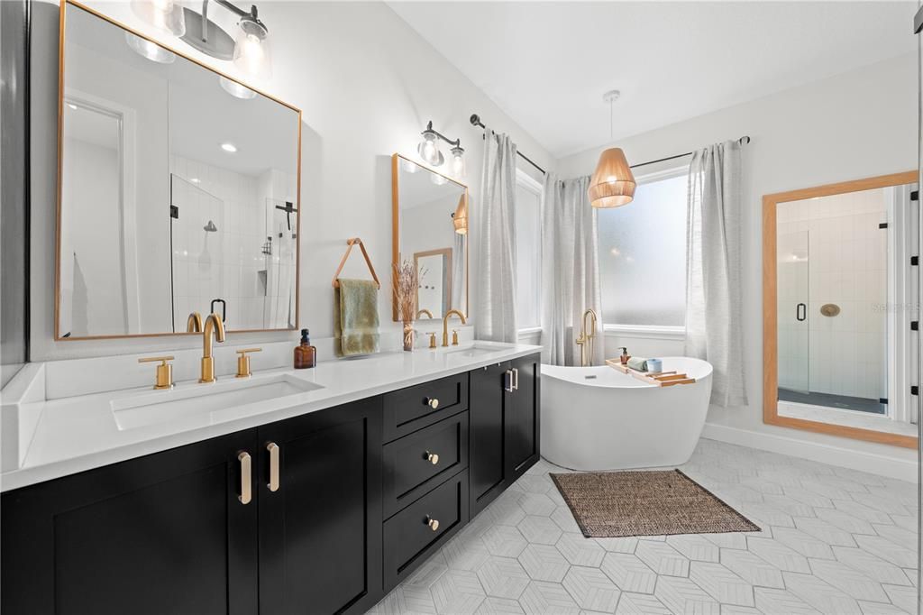 For Sale: $499,900 (4 beds, 3 baths, 2343 Square Feet)