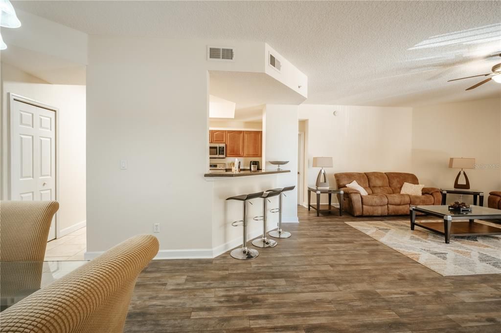 For Sale: $420,000 (3 beds, 2 baths, 2010 Square Feet)