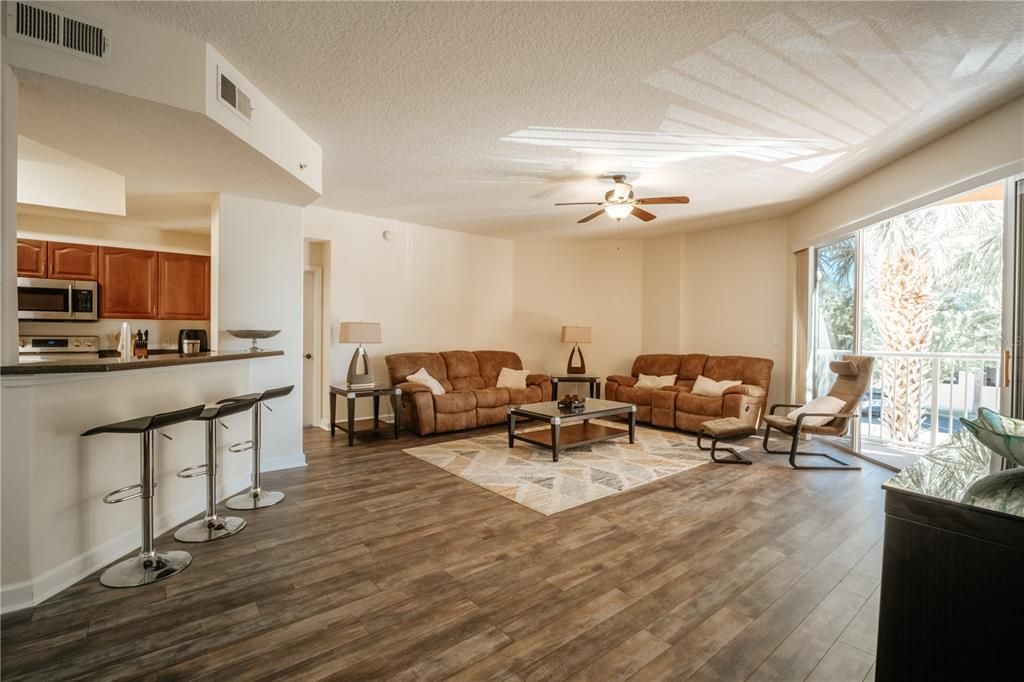 For Sale: $420,000 (3 beds, 2 baths, 2010 Square Feet)