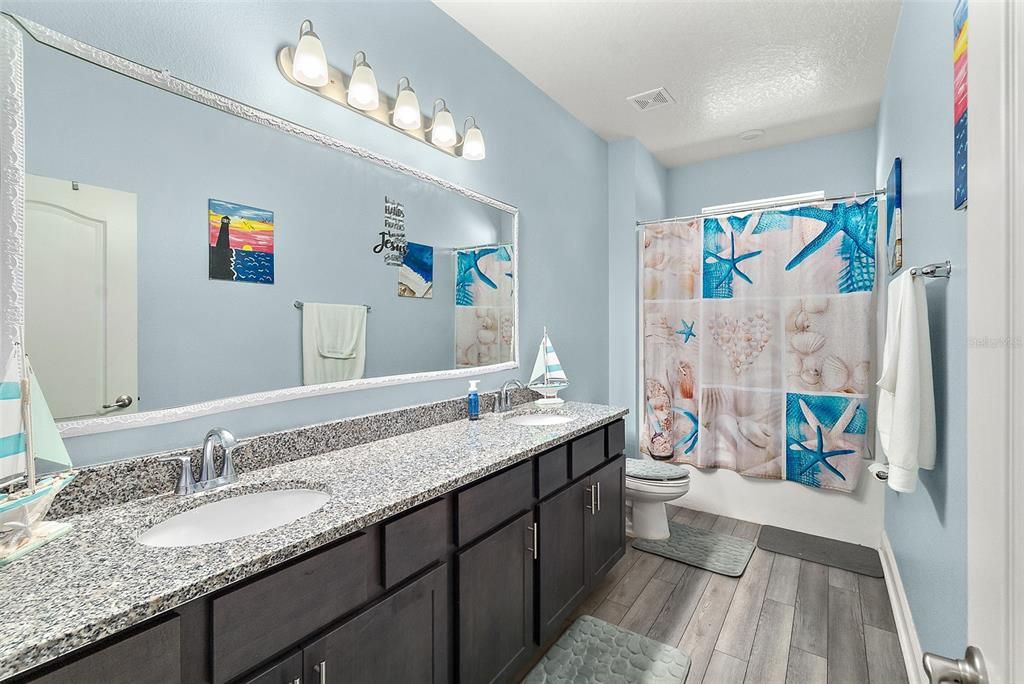 For Sale: $515,000 (4 beds, 3 baths, 3121 Square Feet)