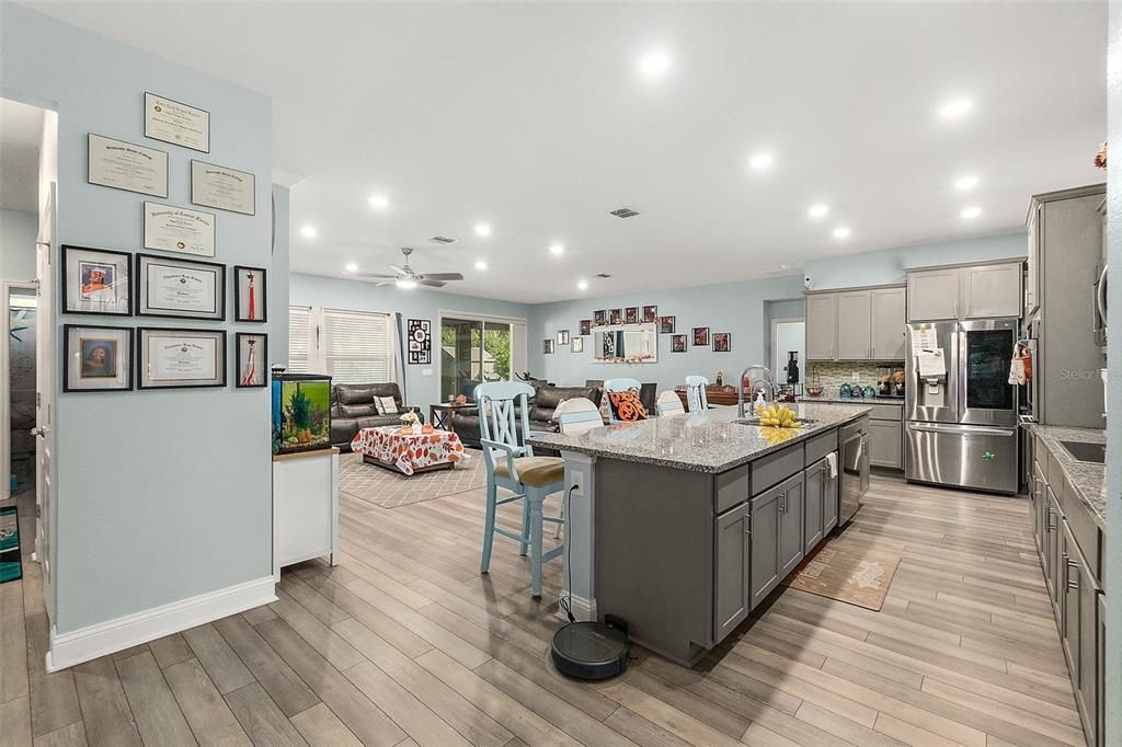 For Sale: $515,000 (4 beds, 3 baths, 3121 Square Feet)