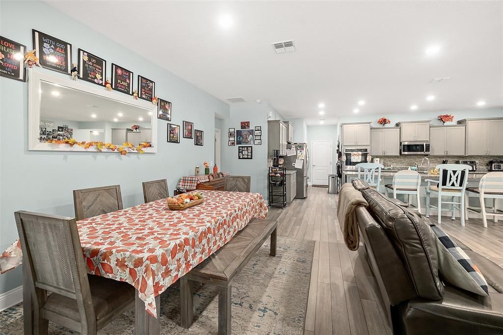 For Sale: $515,000 (4 beds, 3 baths, 3121 Square Feet)