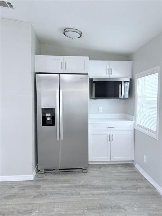 На продажу: $220,000 (3 спален, 2 ванн, 974 Квадратных фут)