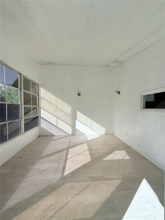 На продажу: $220,000 (3 спален, 2 ванн, 974 Квадратных фут)