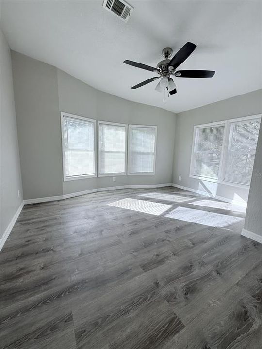 На продажу: $220,000 (3 спален, 2 ванн, 974 Квадратных фут)