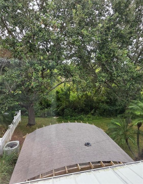 Activo con contrato: $439,000 (3 camas, 2 baños, 2049 Pies cuadrados)