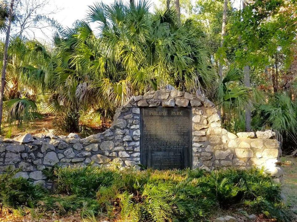 Activo con contrato: $439,000 (3 camas, 2 baños, 2049 Pies cuadrados)