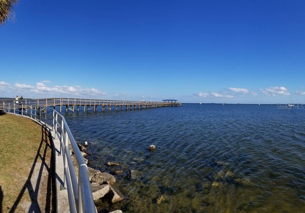 Activo con contrato: $439,000 (3 camas, 2 baños, 2049 Pies cuadrados)