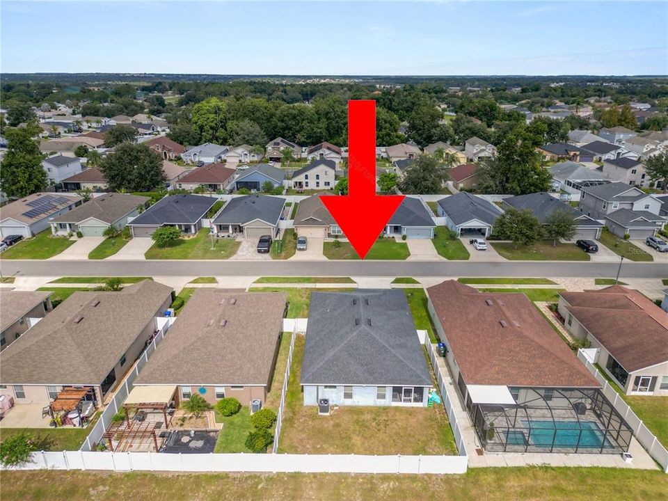 待售: $329,000 (4 贝兹, 2 浴室, 1715 平方英尺)