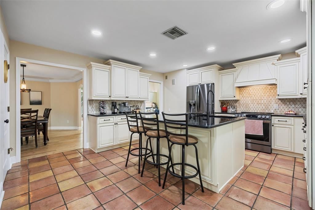 На продажу: $574,900 (4 спален, 3 ванн, 2630 Квадратных фут)