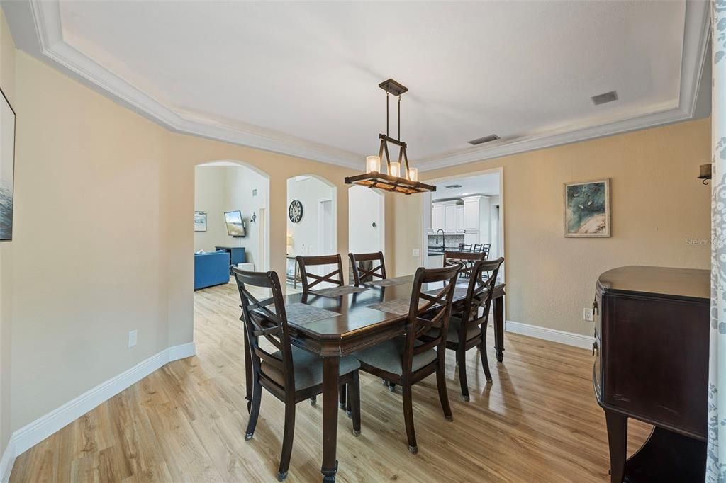 На продажу: $574,900 (4 спален, 3 ванн, 2630 Квадратных фут)