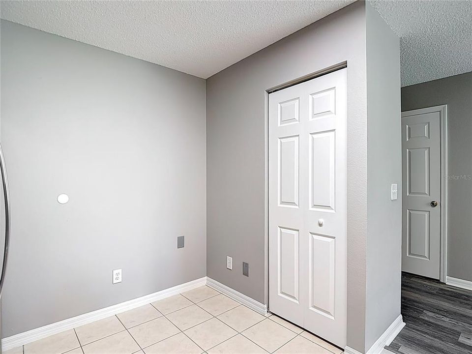 For Sale: $247,900 (2 beds, 2 baths, 1296 Square Feet)