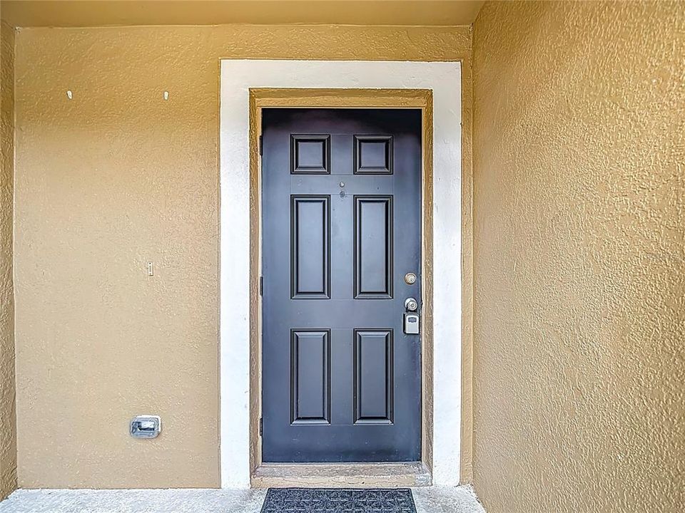 For Sale: $247,900 (2 beds, 2 baths, 1296 Square Feet)