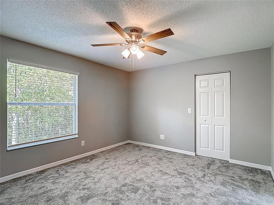 For Sale: $247,900 (2 beds, 2 baths, 1296 Square Feet)