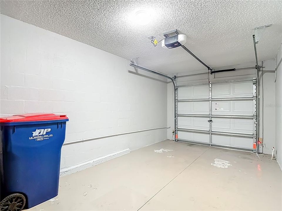 For Sale: $247,900 (2 beds, 2 baths, 1296 Square Feet)